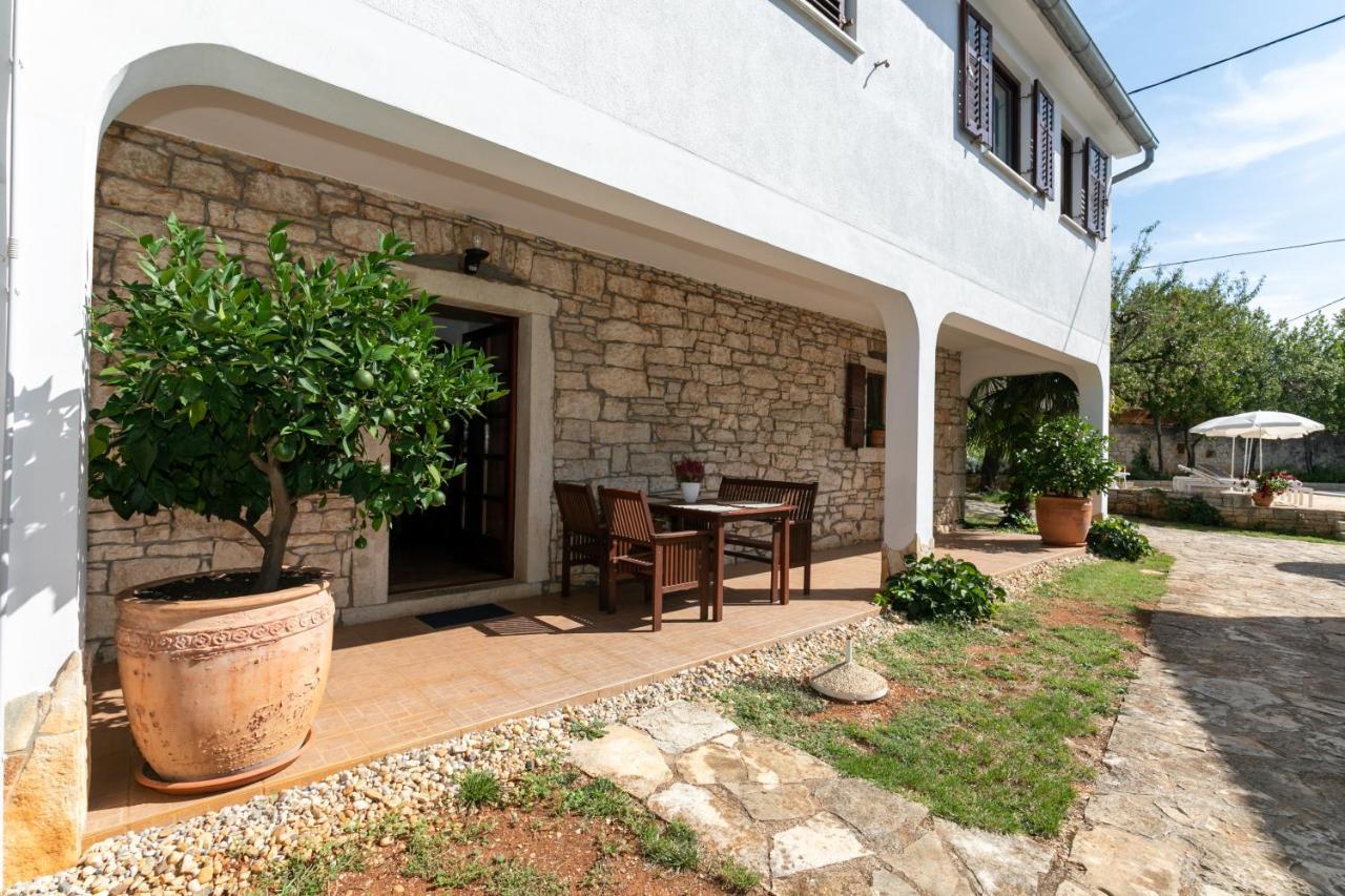 Villa Vito Kaštelir Exterior foto